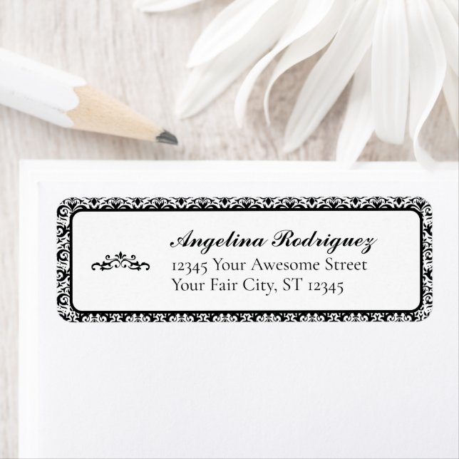Black Damask Pattern Studenten Returadress Etikett (Insitu)