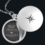Black Damask Silver Satin-årsdagen Berlockhalsband<br><div class="desc">Elegant,  svart blommigt och satatin silver. Silver bröllop</div>