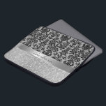 Black Damask White Diamond Mönster Glitter Laptop Sleeve<br><div class="desc">Svarta dammar med diamanterna glitter mönster i bakgrunden och silver glitter i grund.</div>