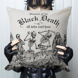 Black Death Dancing Skeletons Gothic Macabre Kudde
