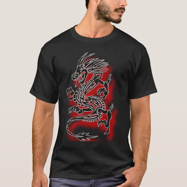 Black dragon tattoo with red shadow t shirt (Framsida)