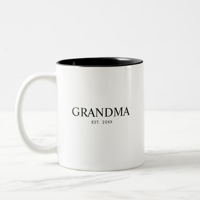 Black Elegant Modern Grandma Två-Tonad Mugg (Vänster)
