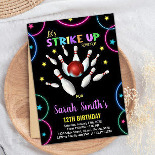 Black Färg Rainbow Bowling Birthday-inbjudningar Inbjudningar