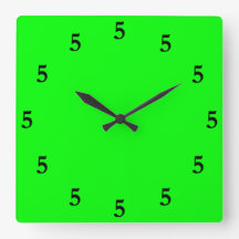 Black Fem'Clock nånstans på Lime Green