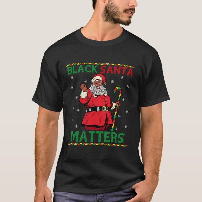 Black Fist Activist African American Santa Matters T Shirt (Framsida)