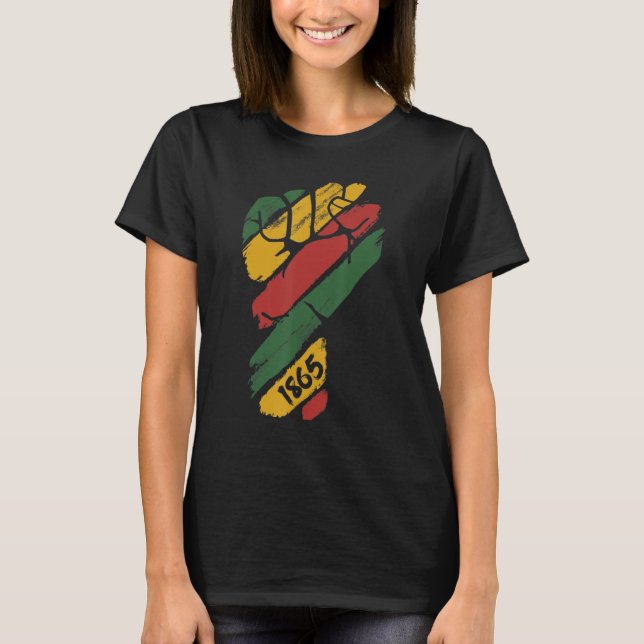 Black Fist Shirt African American Pride Black Hist T Shirt (Framsida)