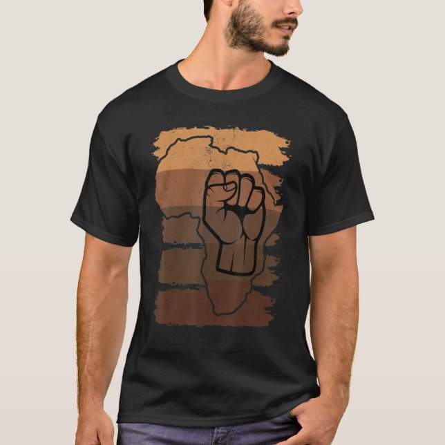 Black Fist Shirt African American Pride Black Hist T Shirt (Framsida)