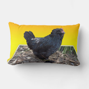 Black Fluffy Chicken på Gulten, Lumbar Cushion. Lumbarkudde