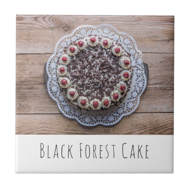 Black Forest Cake Gateau för konfektörer Kakelplatta (Framsidan)