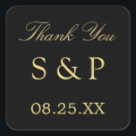 Black Golden Beige Wedding Tack Sticker Fyrkantigt Klistermärke<br><div class="desc">Svart Golden Beige Wedding Favor Tack Sticker,  anpassa med initialer hos paret och datumet för bröllop genom att använda onlinens anpassningsmall före beställning. På etiketten finns snyggt i en gyllene skugga av beige (utseende faux guld / guld) på klassiskt svart.</div>