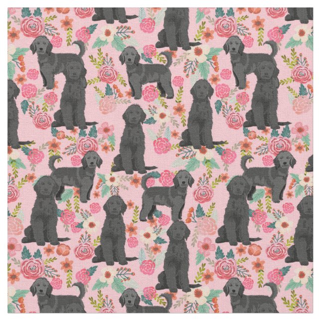 Black Golden Doodle vintage blommigt rosa Tyg (Närbild)