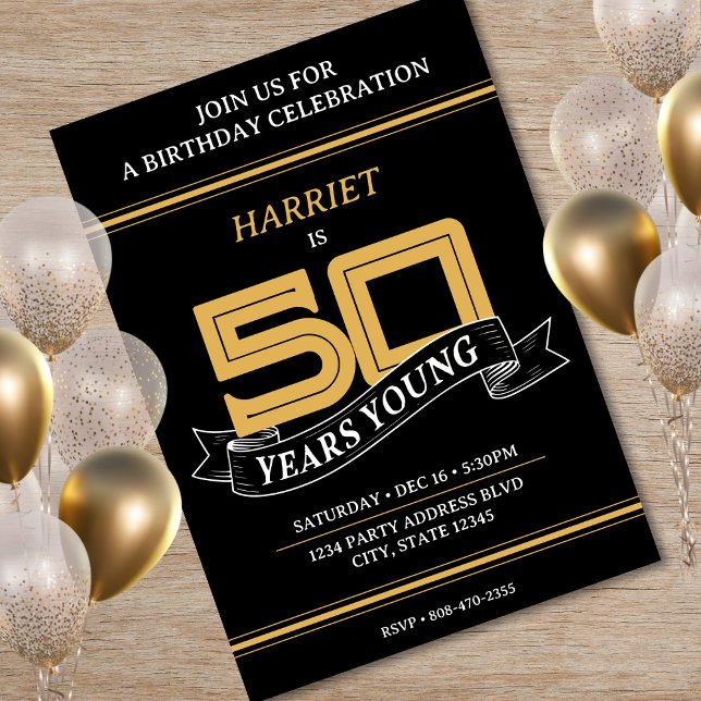 Black & Guld 50 års Young Banner 50:e födelsedagen Inbjudningar (Black & Gold 50 Years Young Banner 50th Birthday Invitation)
