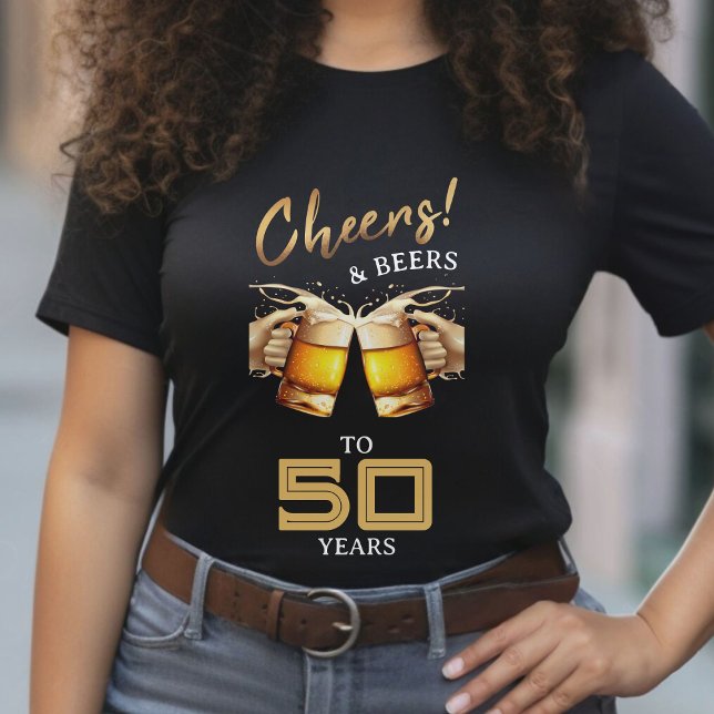 Black & Guld Cheers & Öl 50 år 50 födelsedagar T Shirt (Black & Gold Cheers & Beers 50 Years 50th Birthday T-Shirt)