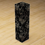 Black Guld Faux Elegant Blommigt Bröllop Gift Presentask För Vinflaska<br><div class="desc">Black Guld Faux Elegant Hand plockade Blommigts Bröllop Gift vin box *falsk folie - en del av en samling</div>