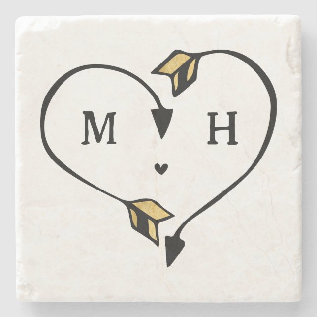 Black & Guld Heart Arrow Romantic Monogram Stenunderlägg (Framsidan)