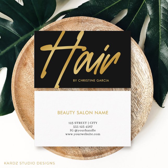 Black Guld Modern Hair Stylist Visitkort (Image shows the front and back of this Gold and Black Hair business card size 3.5 x 2 inches.)