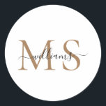 Black & Guld Monogram Namn Bröllop Classic Round S Runt Klistermärke<br><div class="desc">Svart och Guld Monogram Efternamn Klassiskt round-märke.</div>