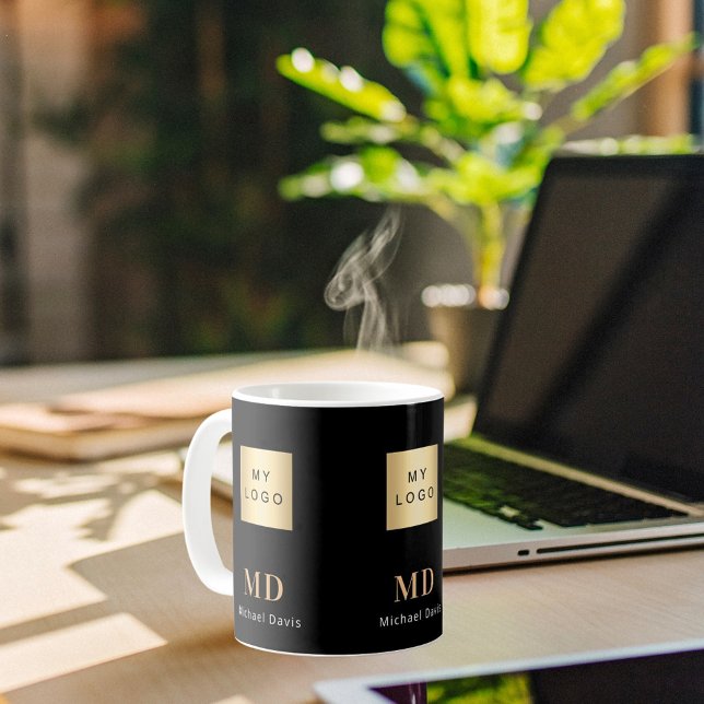 Black guld monogram namn logotyp business  kaffemugg (Skapare uppladdad)