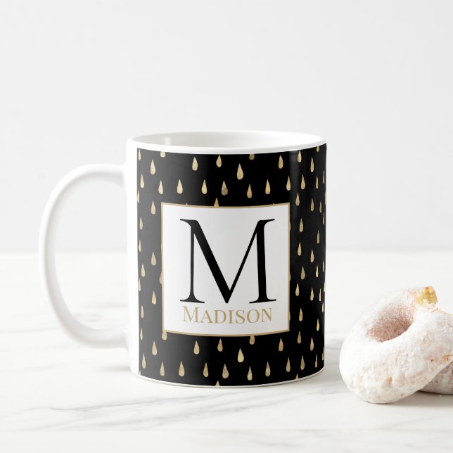 Black Guld RaindroModern Trendig Monogram Kaffemugg (Med munk)