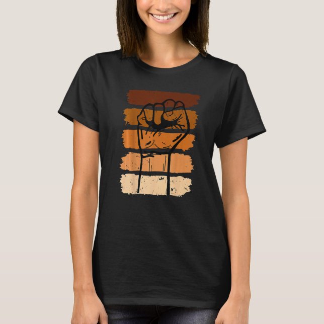 Black History Month Fist Gift Women Men Kids Premi T Shirt (Framsida)