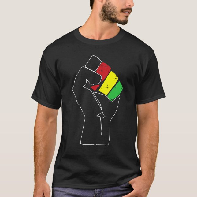 Black History Power Fist Africa Flag African Ameri T Shirt (Framsida)