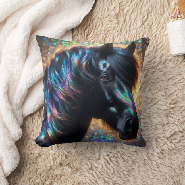 Black Horse med Iridescent Mane Kudde (Filt)