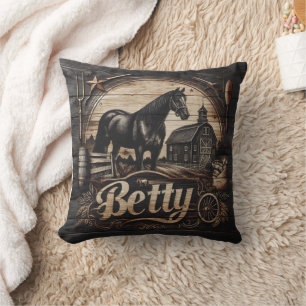 Black Horse på gården med Namn Betty Kudde