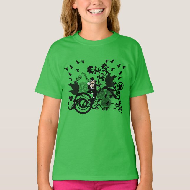 Black Irish Swirls and Leprechaunss T Shirt (Framsida)