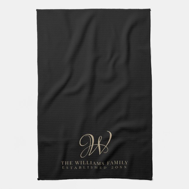 Black Kitchen i Family Monogram Elegant Script Kökshandduk (Vertikal)