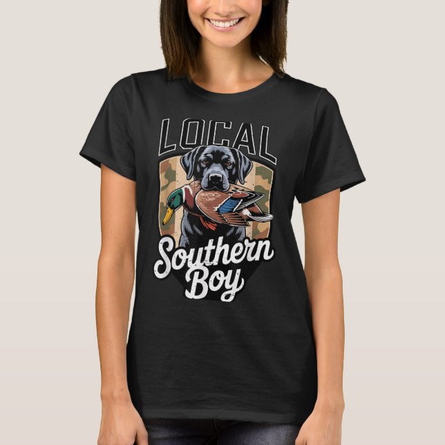 Black Lab Dog Local Southern Boy Camo Duck Hunting T Shirt (Framsida)