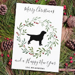 Black Labour Elegant Hund God jul Julkort<br><div class="desc">Skicka julhälsningar den här julhelgen med den här eleganten, God jul svarta labrador i ett utandningskort och matchande dekoder. En underbar gåva till alla Labrador Älskare. Anpassa till namn. Detta svarta arbets- eller julklapp kommer att vara en favorit bland arbetsladdar älskare. Besök vår samling för att hitta matchande svart lab...</div>