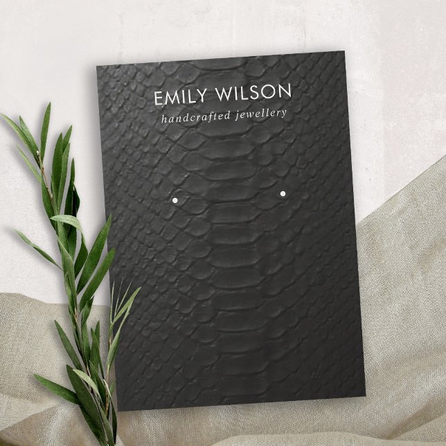 BLACK LEATHER STRUKTUR STUD EARRING VISNING CARD VISITKORT (Skapare uppladdad)