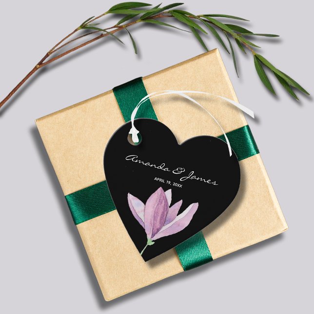 Black Lila Blommigt Tack Gåvor Etiketter (Purple Magnolia Floral Watercolor Heart Shape Wedding Favor Tags)