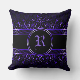 Black & Lila Ornate Gothic Monogrammed Kudde