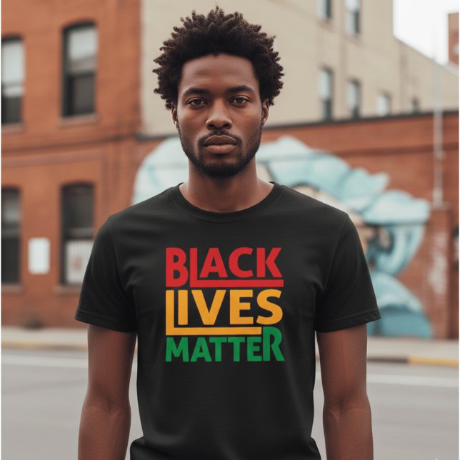 Black Lives Matter Pan-African Colors T-Shirt (Skapare uppladdad)