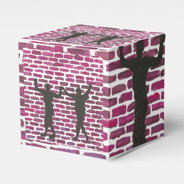 Black Magic Hollyhock by Yeshaya Dank Wood Wall Ar Presentaskar (Framsidan Sidan)