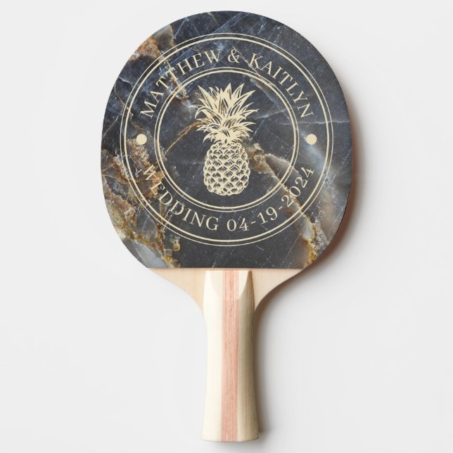 Black Marble & Gold Pineapple Wedding Crest & Name Pingisracket (Framsidan)