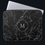 Black Marble Stone MS001 Laptop Fodral<br><div class="desc">Bild av svart marmor med grått-abstrakt mönster. Vintage svart ram för anpassade monogram.</div>