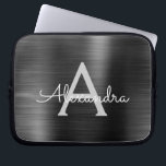 Black Metallic Modern Stainless Steel Monogram Laptop Fodral<br><div class="desc">Svart och Grått Faux Stainless Steel Metallic Foil Modern och Elegant Monogram Sleeve. Den här monogrammade personligen laptop sleeve kan anpassas så att den omfattar ditt första och första namn och gör en perfekt jul- eller födelsedagsgift.</div>