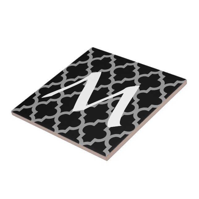 Black Moroccan Moods Quatrefoil med initial Kakelplatta (Sidan)
