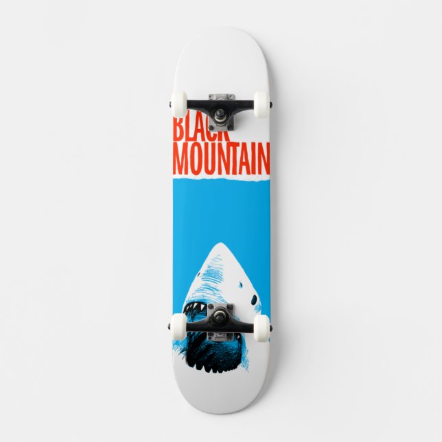 Black Mountain- Shark Dive Skateboard (Framsida)