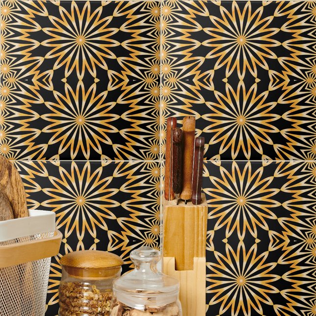 Black och Guld Arabesque Kaleidoscope Mosaic Kakelplatta (Skapare uppladdad)