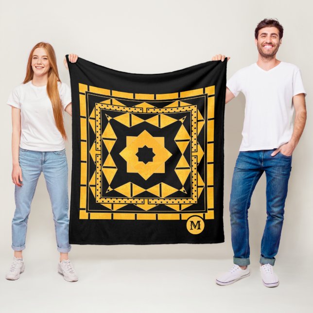 Black Ocher Mönster Monogram Fleece Blanket (På plats)