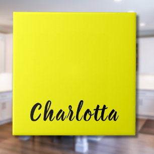 Black Personalize Namn   Neon Gult Färg Kakelplatta