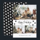 Black Pet Owner Photo Collage Lycklig Pawlidays Julkort<br><div class="desc">Modern svart fotokort för Lycklig Pawlidays med tre foton med handskrivet Julhälsningar på framsidan och en svart bakgrund med fallande snö och tass avtryck på baksidan. Anpassa enkelt det svarta helgdag med foton och text. Det här söta julkortet kan förvandlas till vilken färg som helst med hjälp av designen verktyg....</div>