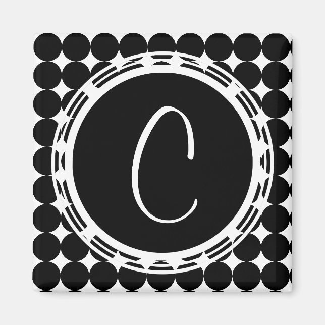 Black Polka Dot Monogram Magnet (Framsidan)