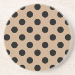 Black polka dots på beige underlägg sandsten<br><div class="desc">Black polka dots på beige</div>