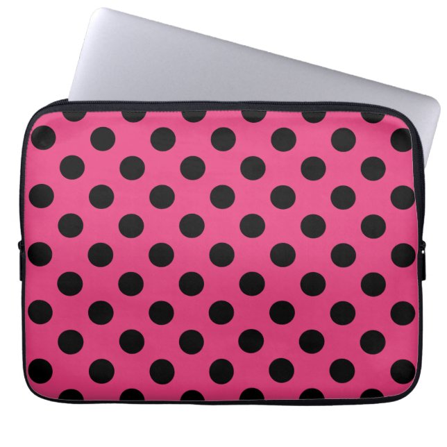 Black polka dots på fuchsia laptop sleeve (Framsidan)