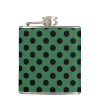 Black polka dots på kelly grönt