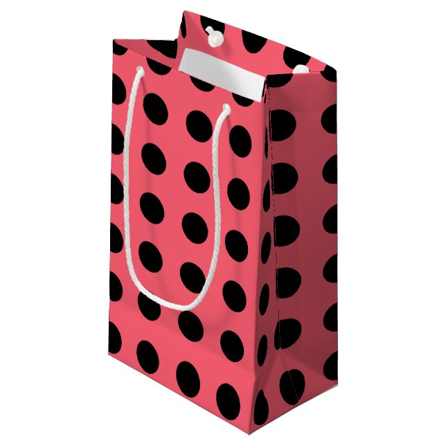 Black polka dots på korall (Framsidan Vinklad)